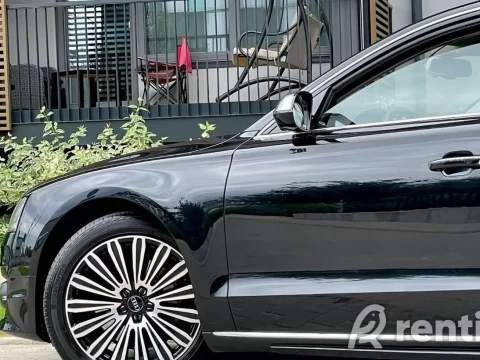Rent Audi A8 Facelift Long President 3.0 190kW photo 10