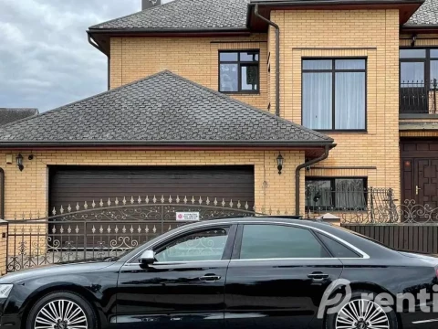 Rent Audi A8 Facelift Long President 3.0 190kW photo 9