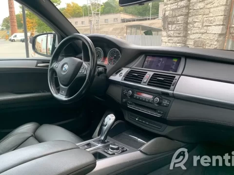 Rent BMW X6 M 4.4 408kW photo 8
