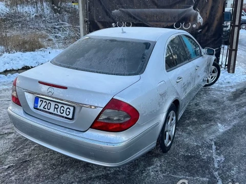 Rent Mercedes-Benz E 280 3.0 140kW photo 6
