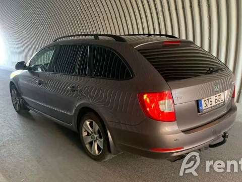 Rent Skoda Superb 1.8 118kW photo 4