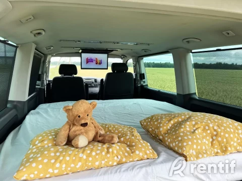 Rent Volkswagen Multivan T5 Comfort photo 10