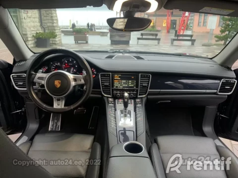 Rent Porsche Panamera Facelift photo 1