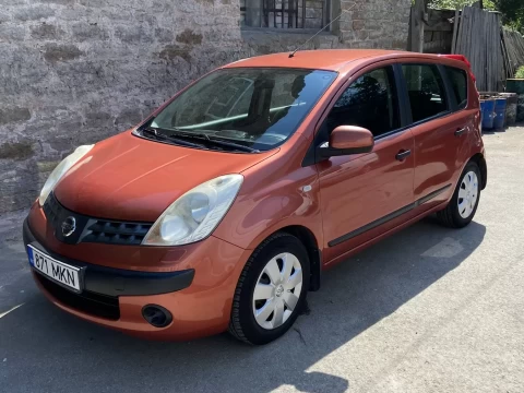 Rent Nissan note photo 2