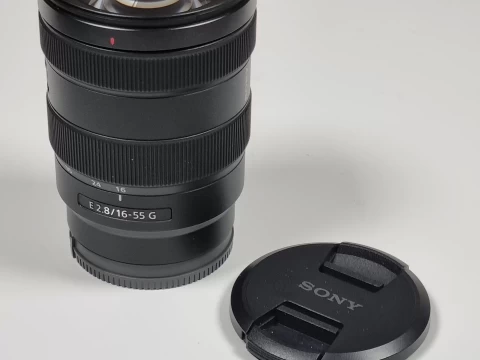 Rentida Sony E 16-50mm f/2.8 APS-C