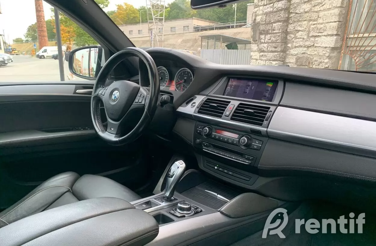 Rent BMW X6 M 4.4 408kW photo 8