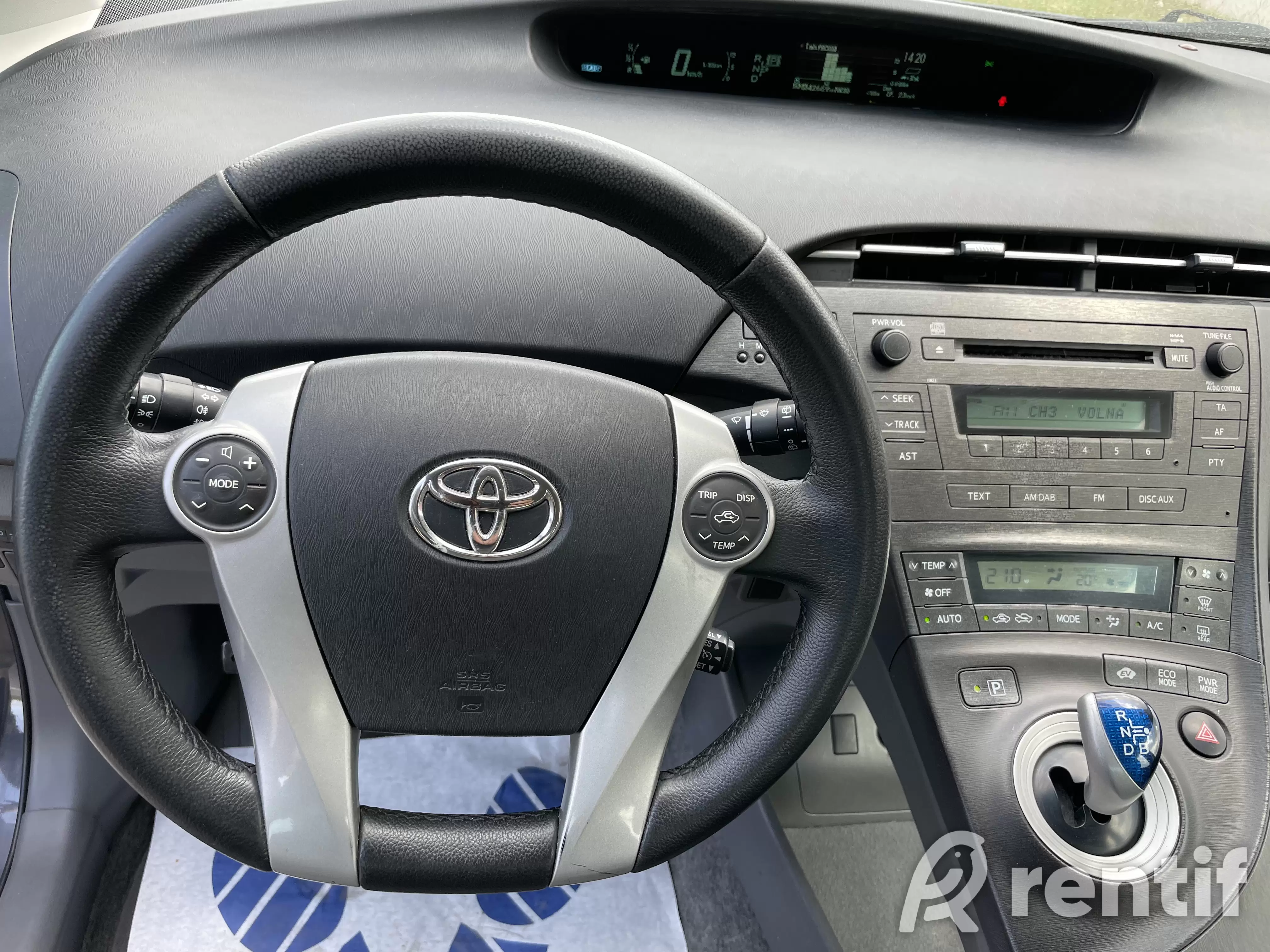 Rent Toyota Prius BOLT / FORUS / UBER /Food photo 9