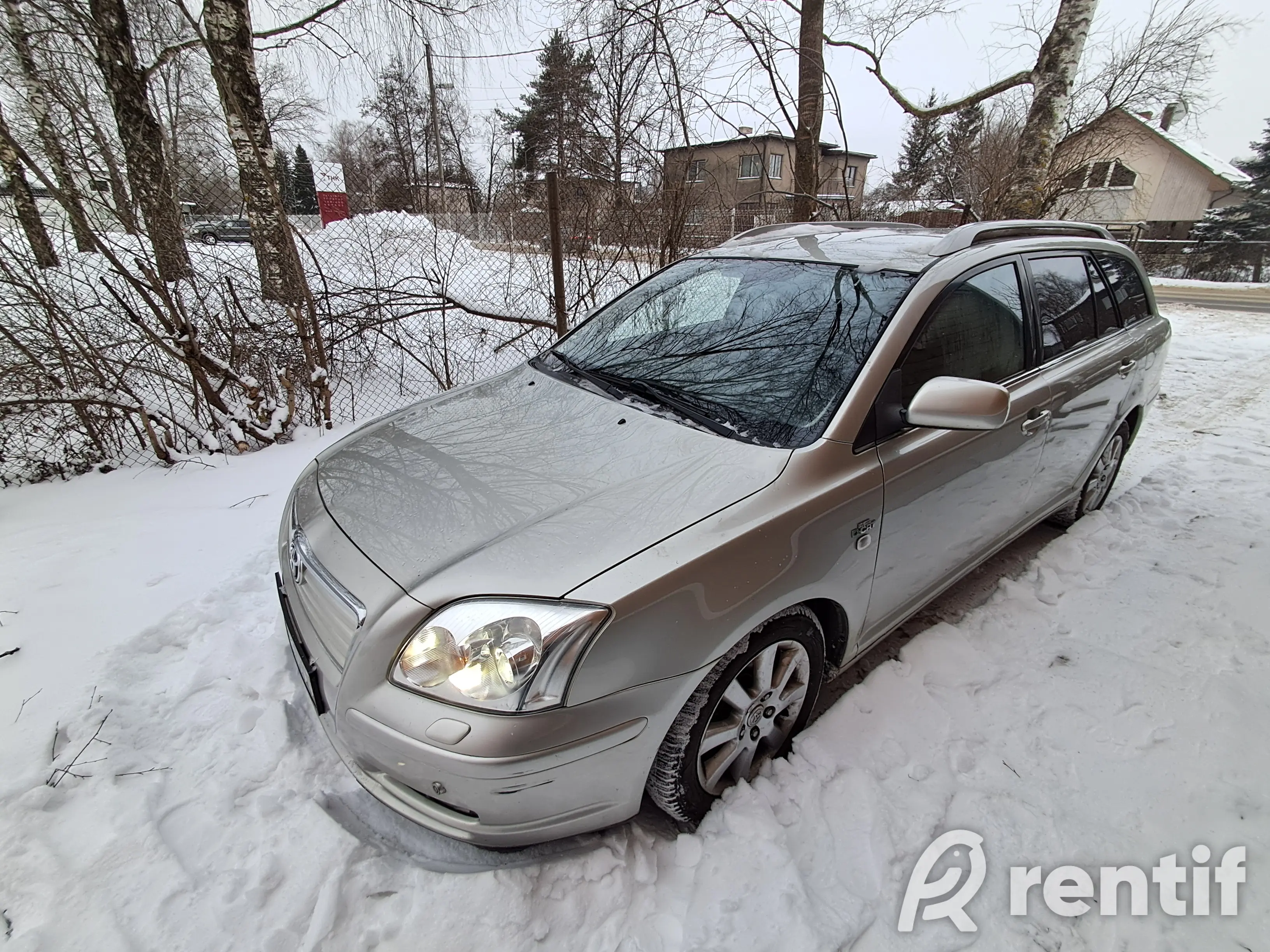 Rentida Toyota Avensis foto 2