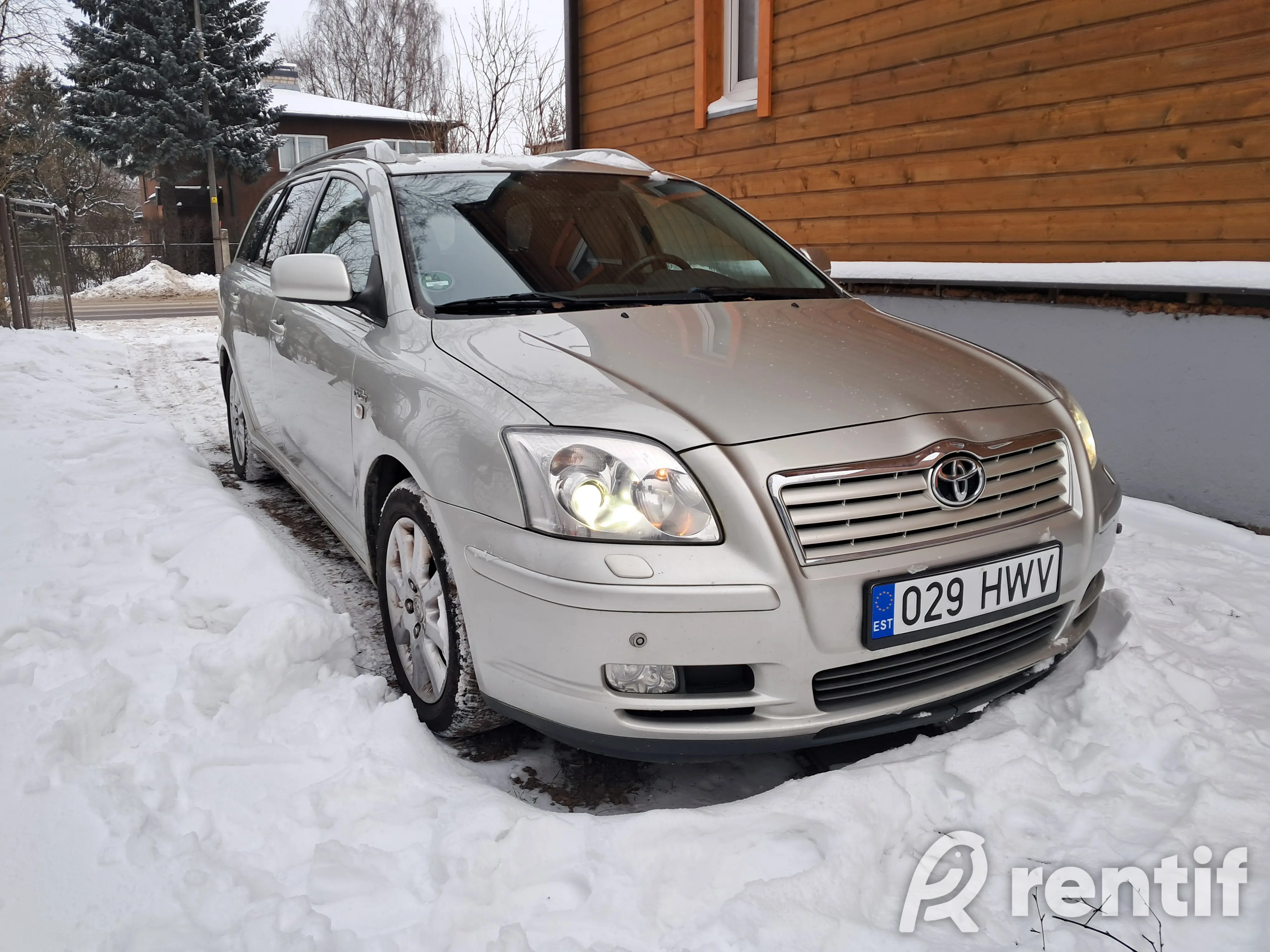Rentida Toyota Avensis foto 1