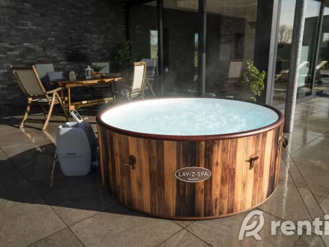 Rent Mullivann Lay-Z-Spa Helsinki photo 1