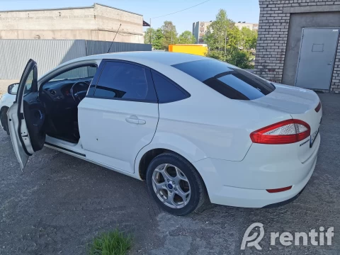 Rent Ford Mondeo 2010 photo 3